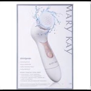 New skinvigorate cleansing brush